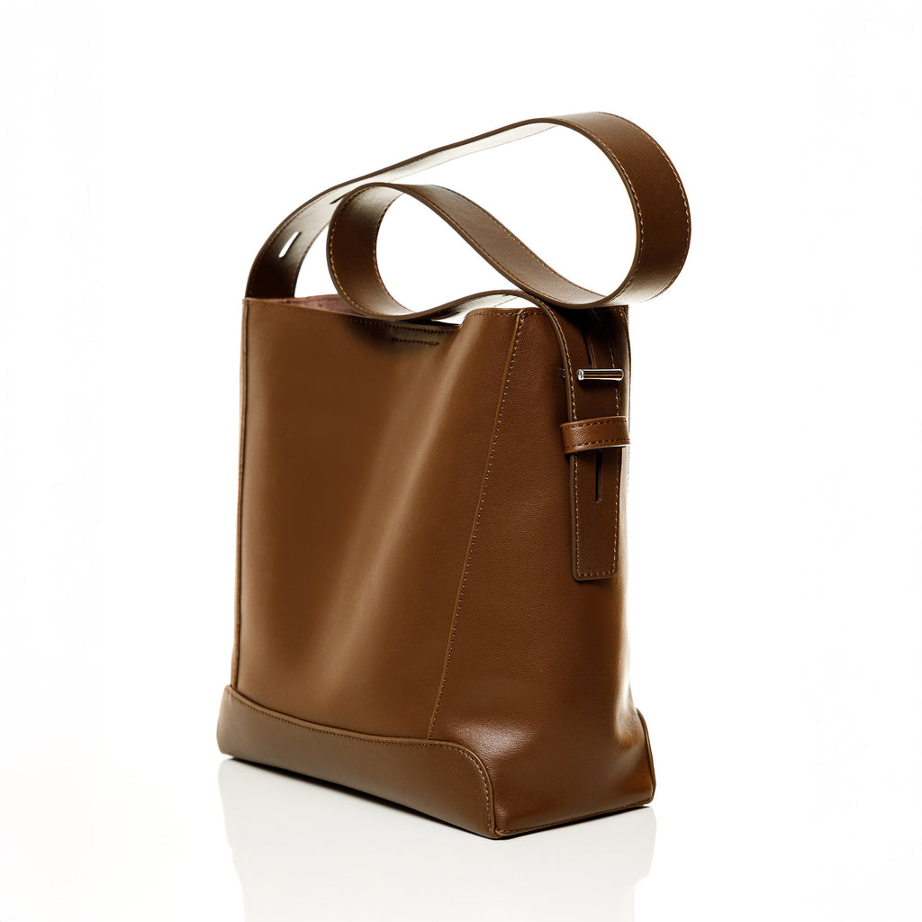 "Inner Colorus" – Hand-Painted Leather Bag